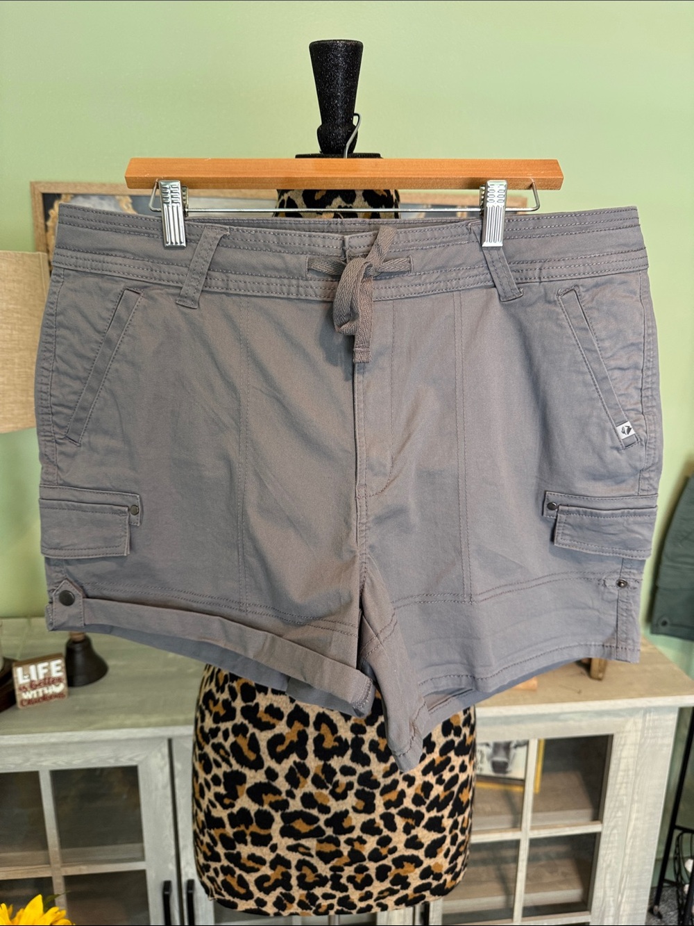 Ocean & Coast Women's Gray Utility Drawstring Shorts Sz 14